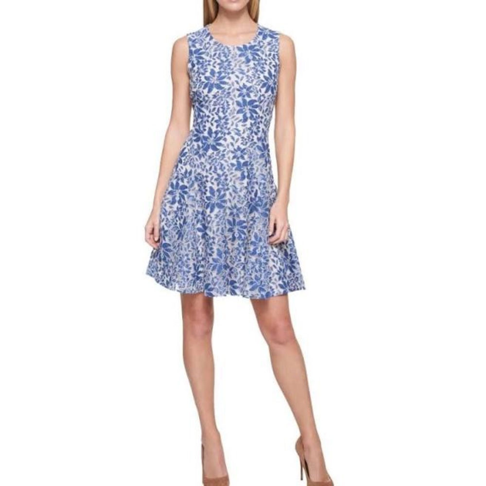 🧳 NWOT Tommy Hilfiger Floral Dress Size 8